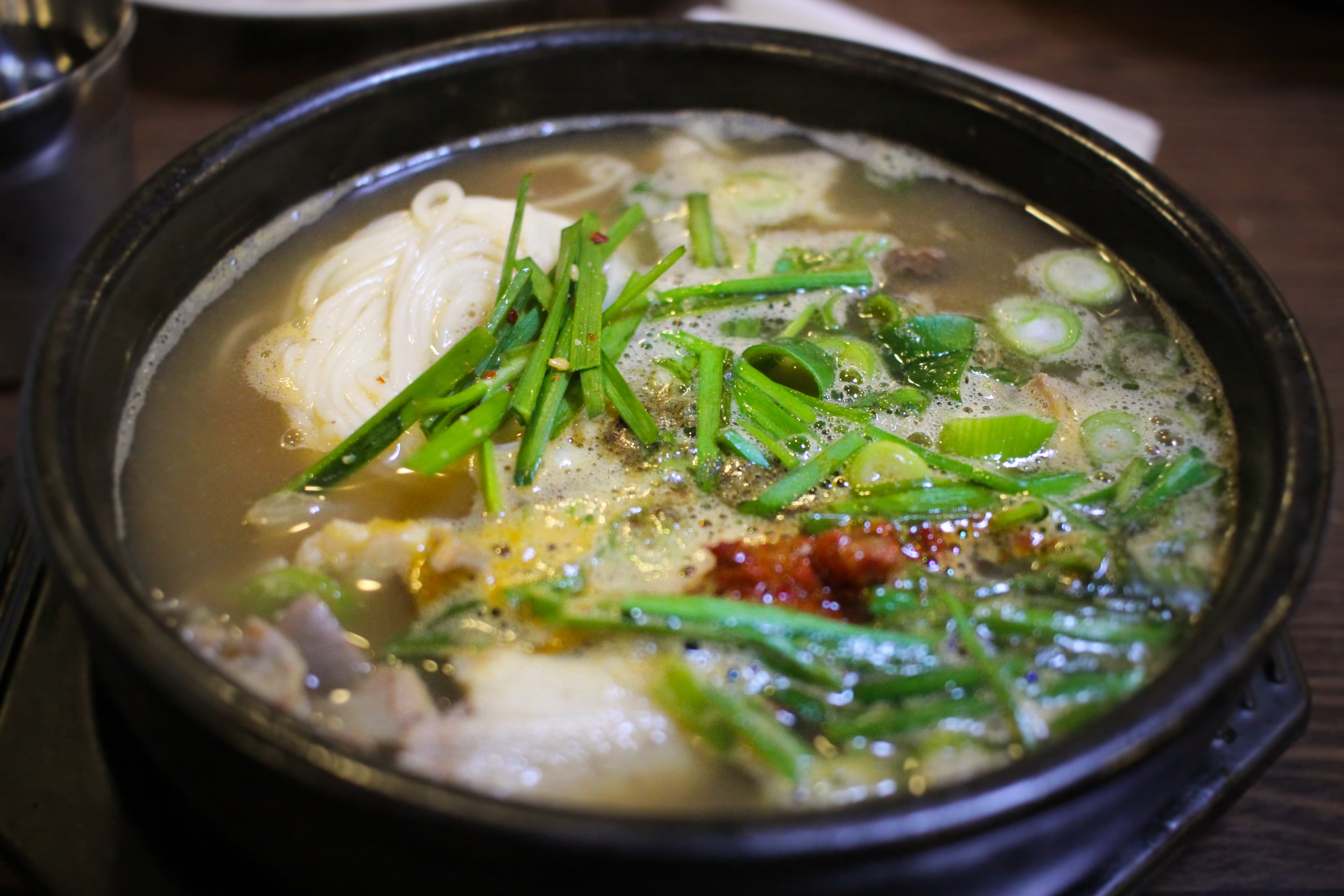 豬肉湯飯（돼지국밥）